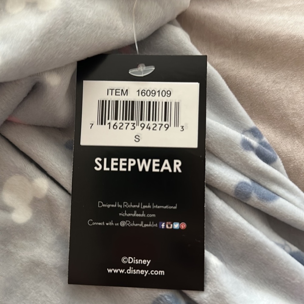 Disney sleep top - Picture 4 of 5